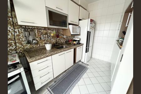 Apartamento à venda com 68m², 2 quartos e 2 vagasCozinha