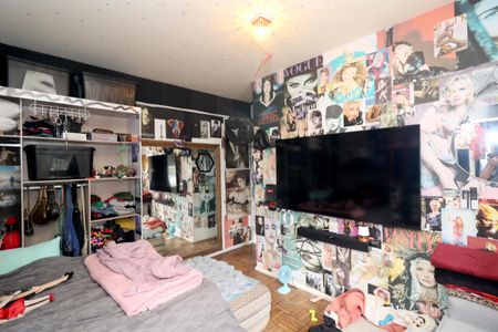 Quarto de apartamento à venda com 1 quarto, 42m² em Farroupilha, Porto Alegre