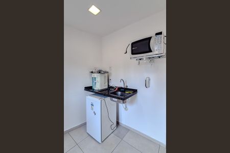 Cozinha de kitnet/studio para alugar com 1 quarto, 13m² em Perdizes, São Paulo