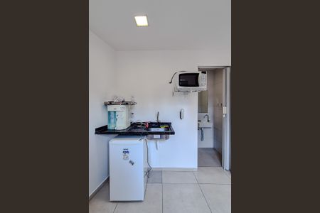 Cozinha de kitnet/studio para alugar com 1 quarto, 13m² em Perdizes, São Paulo