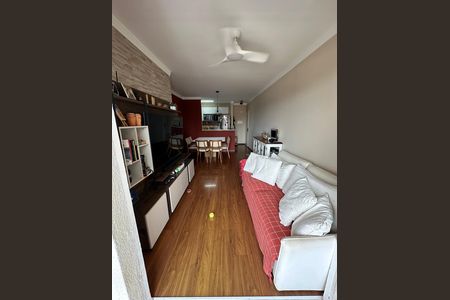 Sala de apartamento para alugar com 3 quartos, 80m² em Jardim Tupanci, Barueri