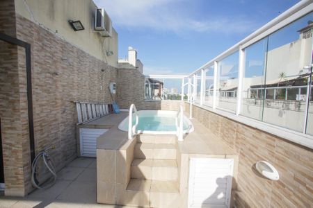 Apartamento à venda com 162m², 3 quartos e 1 vagaÁrea comum