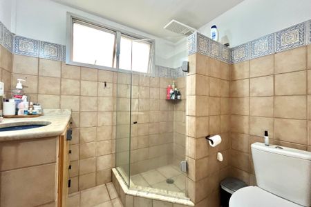 Apartamento à venda com 87m², 2 quartos e 1 vagaBanheiro