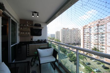 Varanda de apartamento para alugar com 3 quartos, 80m² em Barra Olímpica, Rio de Janeiro