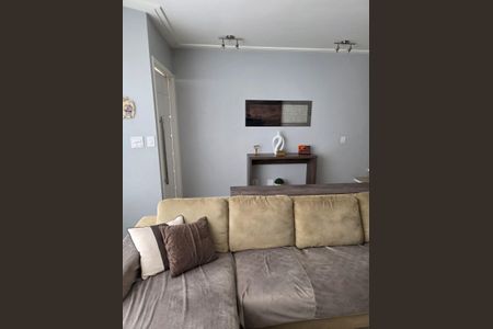 Sala de casa à venda com 2 quartos, 120m² em Jardim Teresa, São Paulo