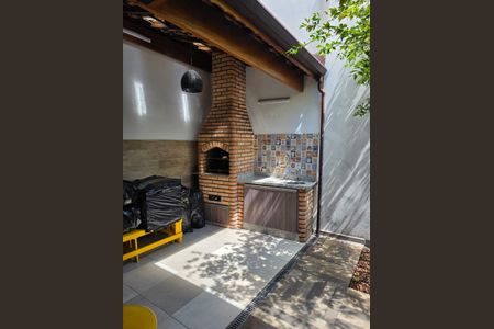 Casa à venda com 120m², 2 quartos e 2 vagasChurrasqueira