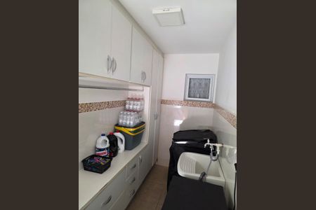 Casa à venda com 120m², 2 quartos e 2 vagasÁrea de Serviço