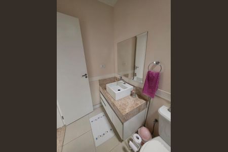 Casa à venda com 120m², 2 quartos e 2 vagasBanheiro