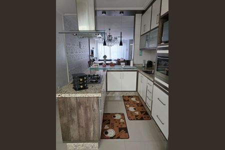 Casa à venda com 120m², 2 quartos e 2 vagasCozinha
