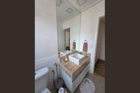 Casa à venda com 120m², 2 quartos e 2 vagasBanheiro da Suíte