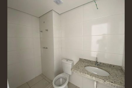 Banheiro de apartamento à venda com 2 quartos, 49m² em Portal do Morumbi, São Paulo