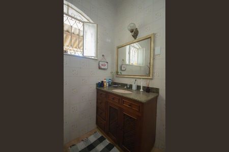 Casa para alugar com 2000m², 4 quartos e 3 vagas Casa para alugar com 2000m², 4 quartos e 3 vagasBanheiro