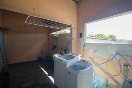 Casa para alugar com 2000m², 4 quartos e 3 vagas Casa para alugar com 2000m², 4 quartos e 3 vagasÁrea de Serviço