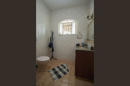 Casa para alugar com 2000m², 4 quartos e 3 vagas Casa para alugar com 2000m², 4 quartos e 3 vagasBanheiro