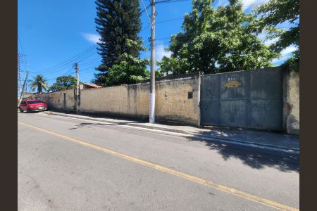 Casa para alugar com 2000m², 4 quartos e 3 vagas Casa para alugar com 2000m², 4 quartos e 3 vagasFachada