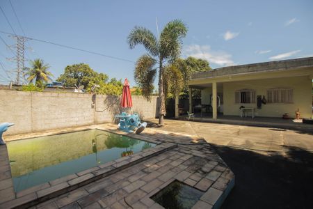 Casa para alugar com 2000m², 4 quartos e 3 vagas Casa para alugar com 2000m², 4 quartos e 3 vagasPiscina