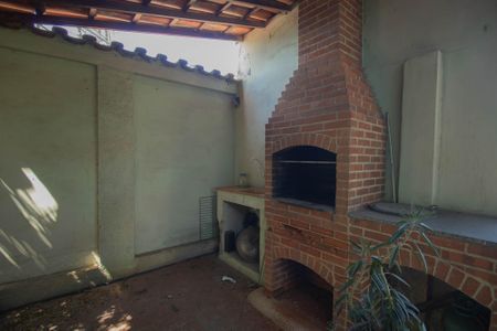 Casa para alugar com 2000m², 4 quartos e 3 vagas Casa para alugar com 2000m², 4 quartos e 3 vagasChurrasqueira