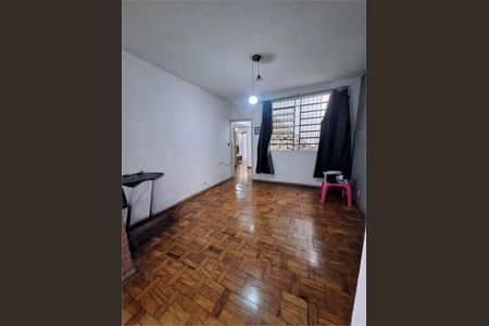 Casa à venda com 3 quartos, 230m² em Jardim Marisa, São Paulo