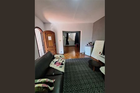 Casa à venda com 3 quartos, 230m² em Jardim Marisa, São Paulo