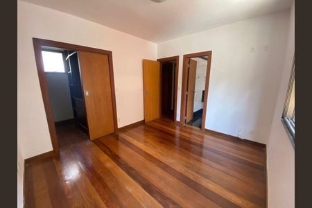 Apartamento para alugar com 4 quartos, 150m² em Cruzeiro, Belo Horizonte