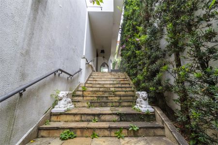 Casa à venda com 4 quartos, 441m² em Pacaembu, São Paulo