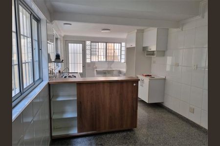Casa à venda com 3 quartos, 160m² em Jardim Bonfiglioli, São Paulo