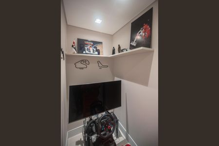 Apartamento à venda com 105m², 2 quartos e 2 vagasEscritório