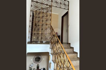 Casa à venda com 4 quartos, 325m² em Água Rasa, São Paulo