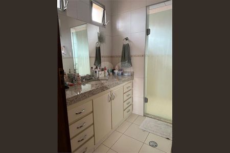 Casa à venda com 4 quartos, 325m² em Água Rasa, São Paulo