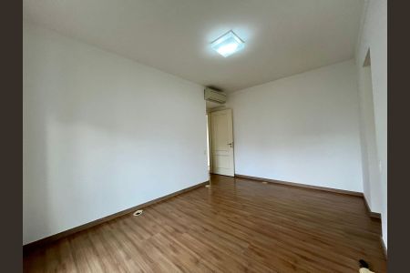 Apartamento à venda com 260m², 4 quartos e 4 vagasQuarto