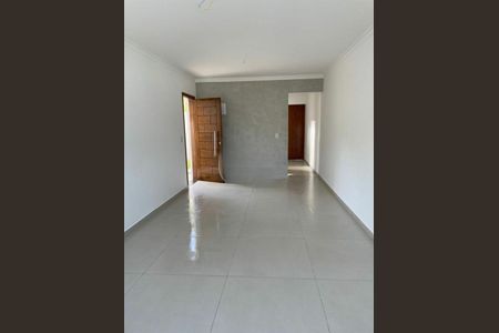 Casa à venda com 3 quartos, 125m² em Jardim Mirna, Taboão da Serra