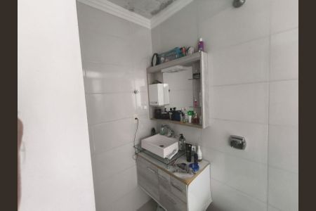 Casa à venda com 66m², 2 quartos e 2 vagas