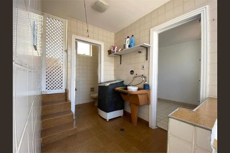 Casa à venda com 3 quartos, 180m² em Vila Monumento, São Paulo