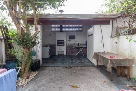 Casa à venda com 250m², 3 quartos e 2 vagasÁrea de Serviço - Quintal