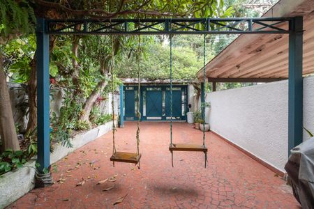 Casa à venda com 250m², 3 quartos e 2 vagasGaragem
