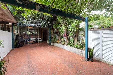 Casa à venda com 250m², 3 quartos e 2 vagasGaragem