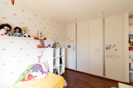 Casa à venda com 250m², 3 quartos e 2 vagasQuarto 2 - Suíte