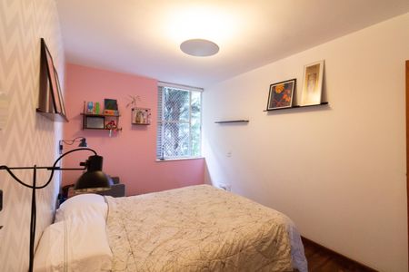 Casa à venda com 250m², 3 quartos e 2 vagasQuarto 1 - Suíte