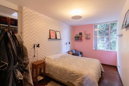 Casa à venda com 250m², 3 quartos e 2 vagasQuarto 1 - Suíte