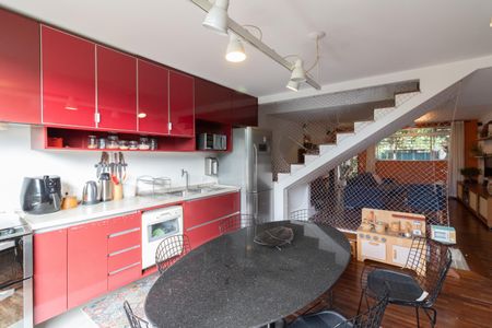 Casa à venda com 250m², 3 quartos e 2 vagasCozinha