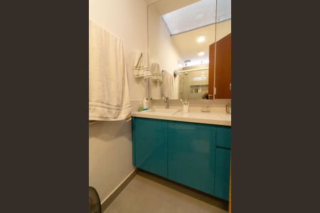 Casa à venda com 250m², 3 quartos e 2 vagasBanheiro 1