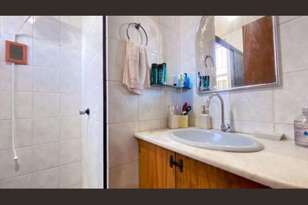 Casa à venda com 105m², 3 quartos e 1 vaga