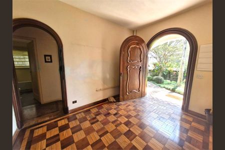 Casa à venda com 5 quartos, 770m² em Jardim Petropolis, São Paulo