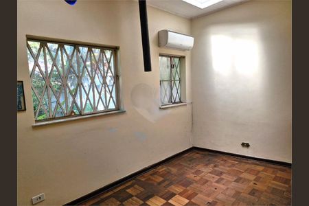 Casa à venda com 5 quartos, 770m² em Jardim Petropolis, São Paulo