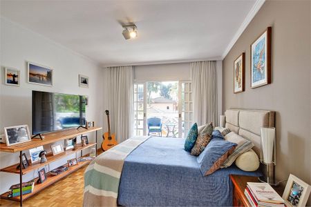 Casa à venda com 4 quartos, 366m² em Santo Amaro, São Paulo