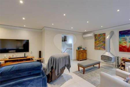 Casa à venda com 4 quartos, 415m² em Jardim dos Estados, São Paulo