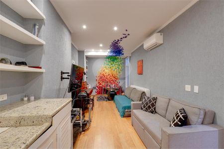 Casa à venda com 4 quartos, 415m² em Jardim dos Estados, São Paulo