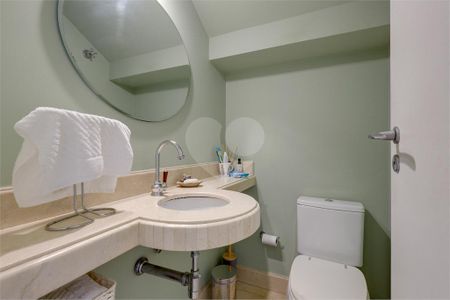 Casa à venda com 4 quartos, 415m² em Jardim dos Estados, São Paulo