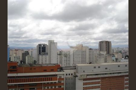 Apartamento à venda com 70m², 2 quartos e 1 vaga