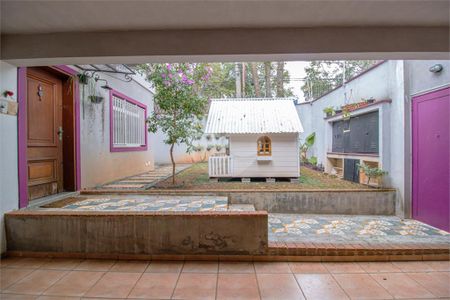 Casa à venda com 322m², 4 quartos e 4 vagas